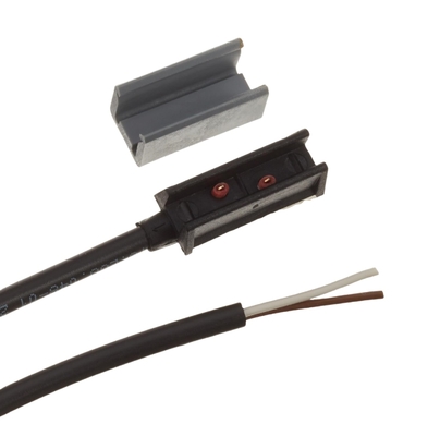 Obudowa zatrzaskowa z zatrzaskami do złącza PRS EDGAR-151 wiązki przewodów samochodowych z zakładkami zabezpieczającymi